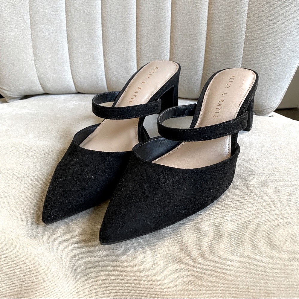 KELLY & KATIE Cataliya Mule in Suede Black - Size 7.5 Medium